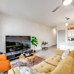 Downtown Apartment With Riverwalk Views Free Parking Pet Friendly Centrally Located On The Riverwalk